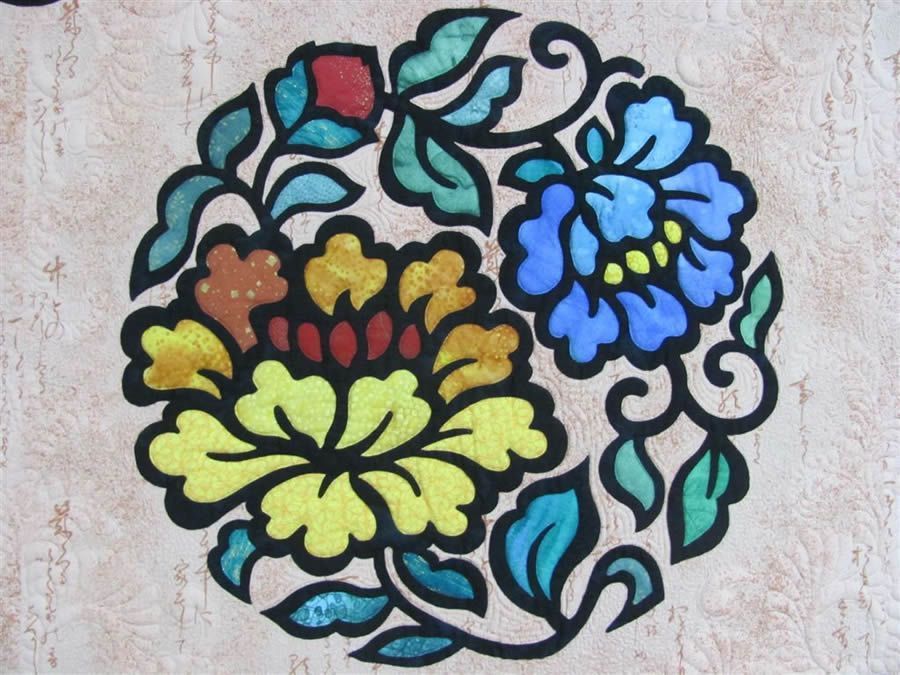 Floral Fantasy quilt detail